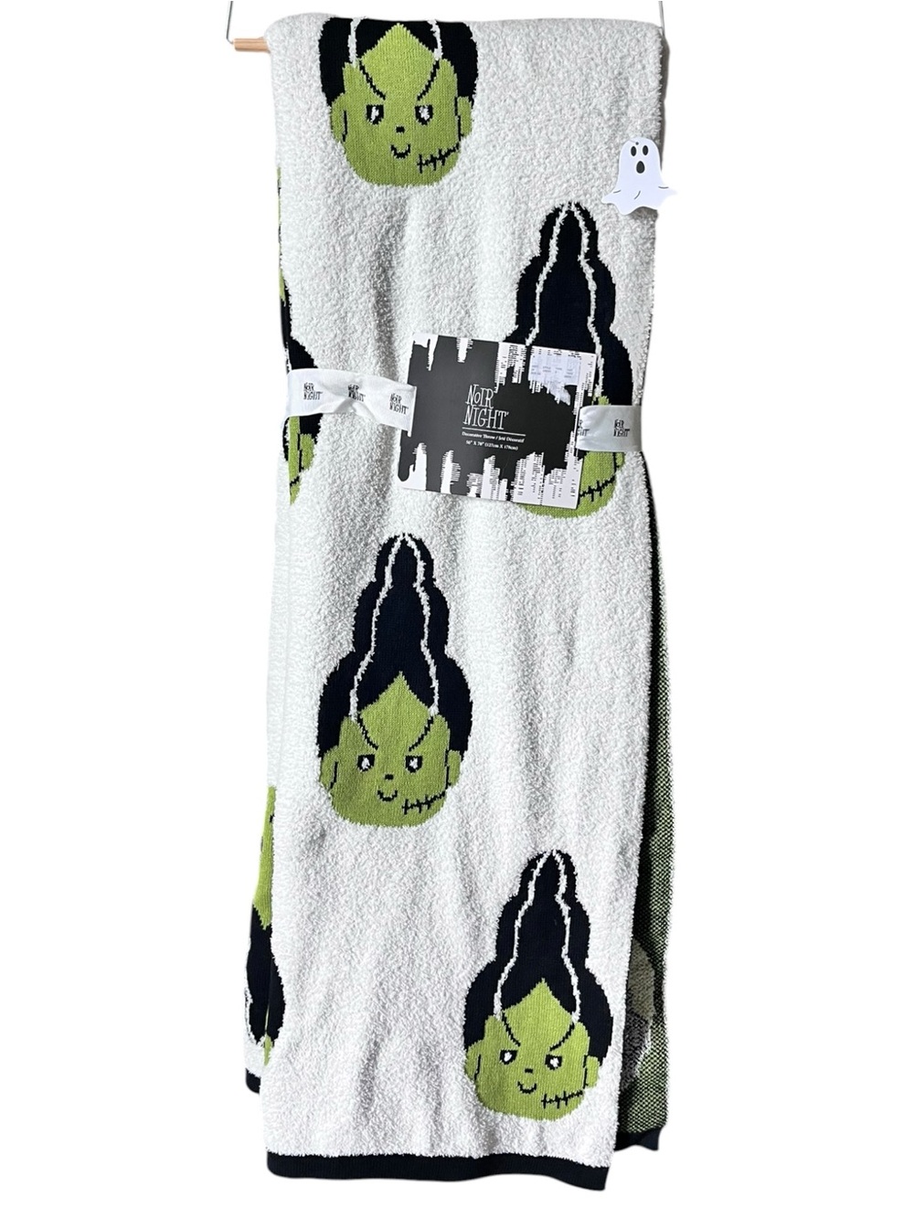 NEW Noir Night BRIDE of FRANKENSTEIN Halloween Decorative Throw Blanket 2025